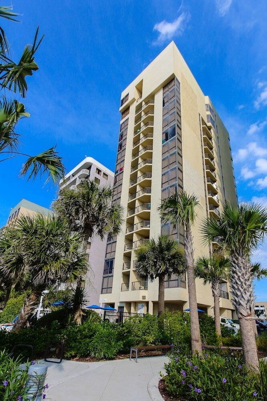 Myrtle Beach Oceanfront 2 Bed Timeshare Rental July 25 to Aug. 1 for 7 Nights gallery