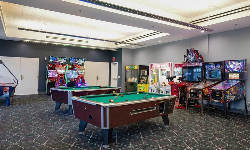 Wyn/Worldmark 2 Bdrm Hotel near Disneyland Aug 20 - 24 only $275/night gallery