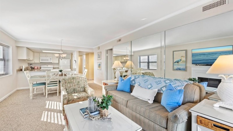 ****** Ocean Time Resort ******* $425.00 ****** 2 minute walk to the BEACH ***** gallery