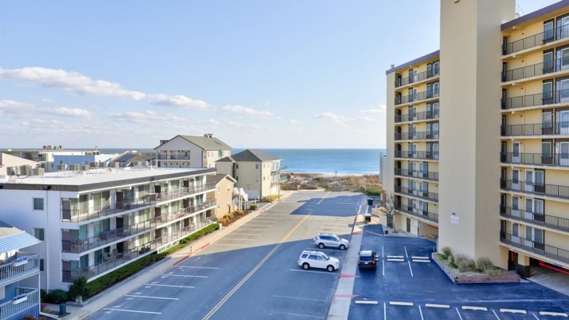 ****** Ocean Time Resort ******* $425.00 ****** 2 minute walk to the BEACH ***** gallery