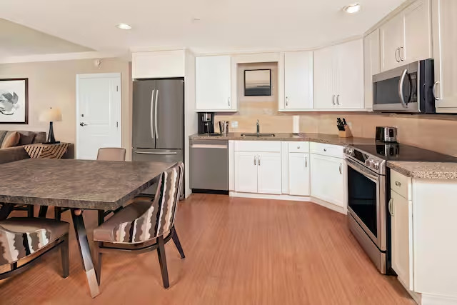 Halloween near Disney! Hilton Grand Vacation Parc Soleil 2 BR Sleep 6 10/25-11/1 gallery
