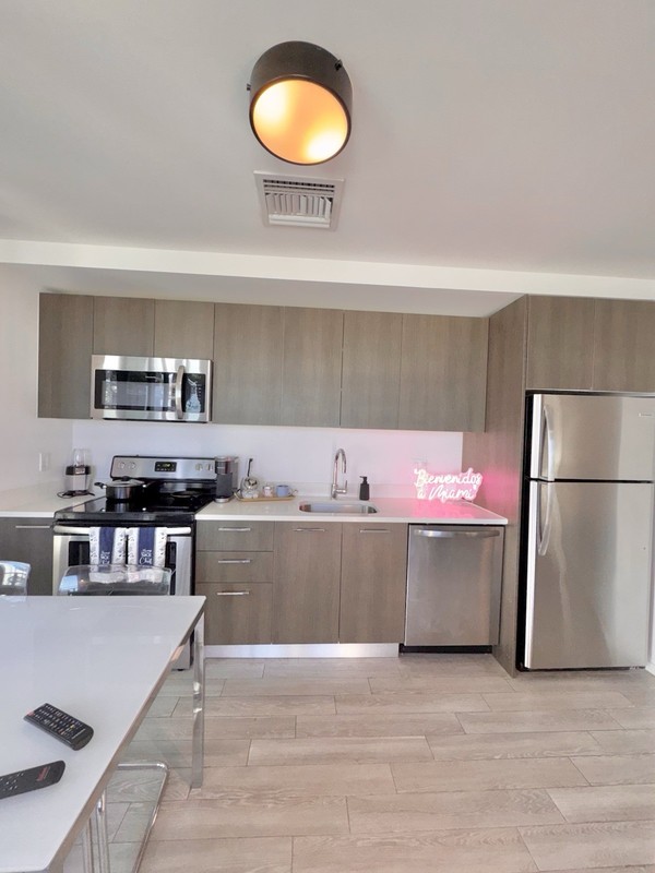 2 Bed+free Parking+rooftopPool+Brickell City Views Dates June 2-7 gallery