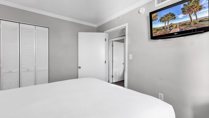 July 5 to July 12 at Camelot By The Sea, Myrtle B, 2 BD, Oceanfront, Sleeps 8! gallery