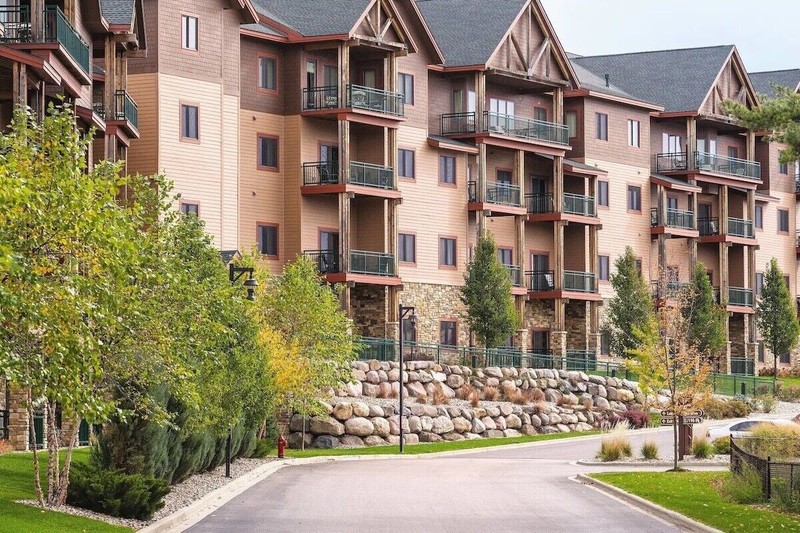 Wisconsin Dells, Wyndham at Glacier Canyon, 1 Bedroom Deluxe, July 13-17 gallery