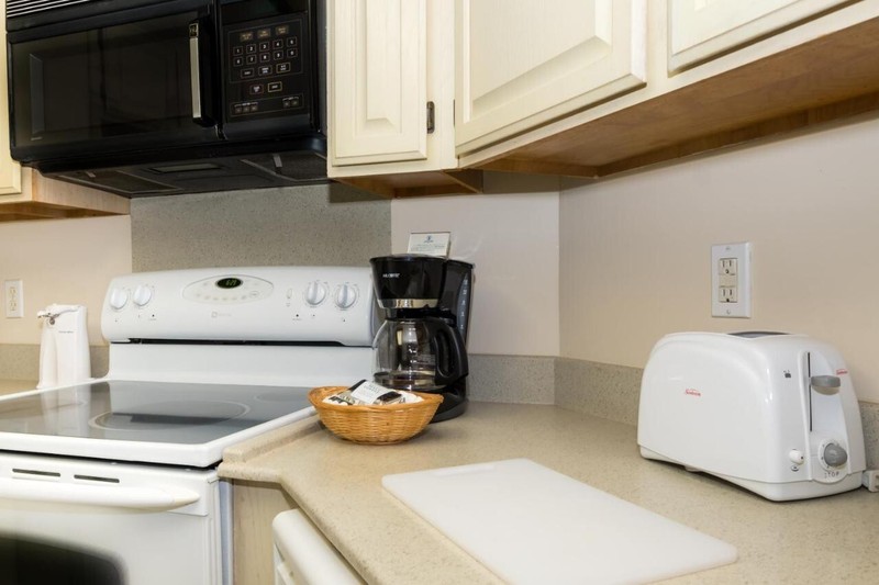 MAUI - KAHANA FALLS RESORT VACATION RENTAL** 1BD/1BA *SPECIAL RATE - $1750.00* gallery