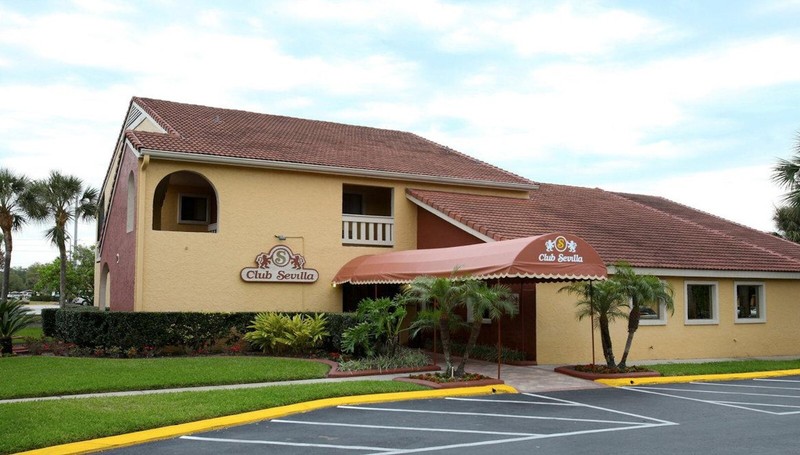 Club Sevilla ~ Kissimmee FL ~ 2BR/Sleeps 8 ~ 7Nt July 4 thru 11, 2026