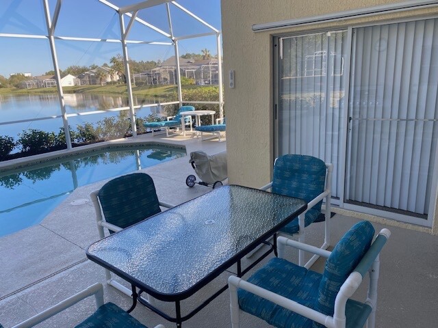 Vacation rentals - Disneyland/ Florida/ Orlando - 4 bedrooms/ 3 bath/ sleeps 12 gallery