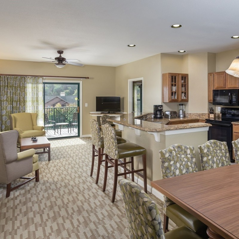 WYNDHAM SMOKY MOUNTAINS Lodging; PIGEON FORGE Lodging 16-21 Aug; 2 Bdrm Deluxe gallery
